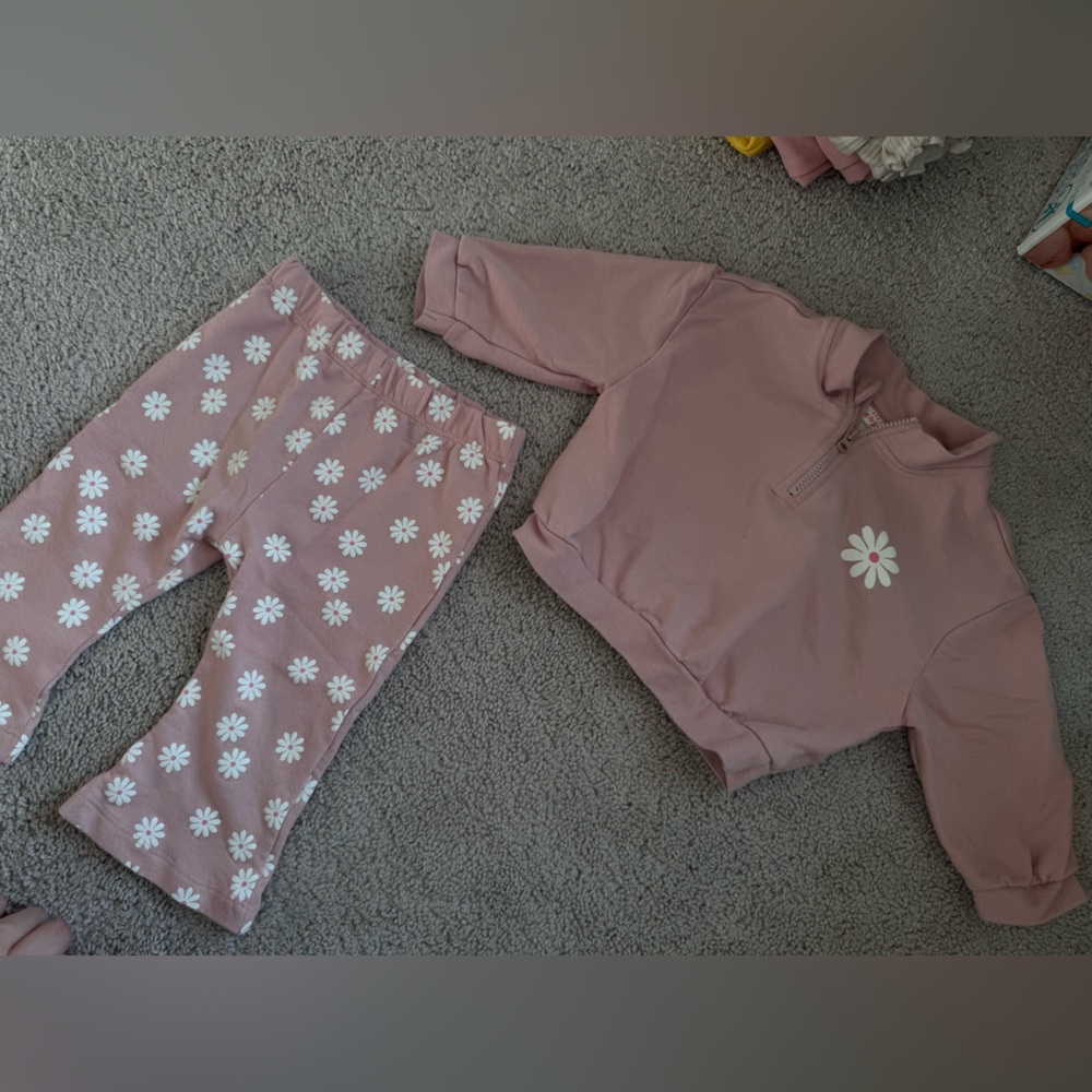 Cat & Jack Pink Daisy Leggings